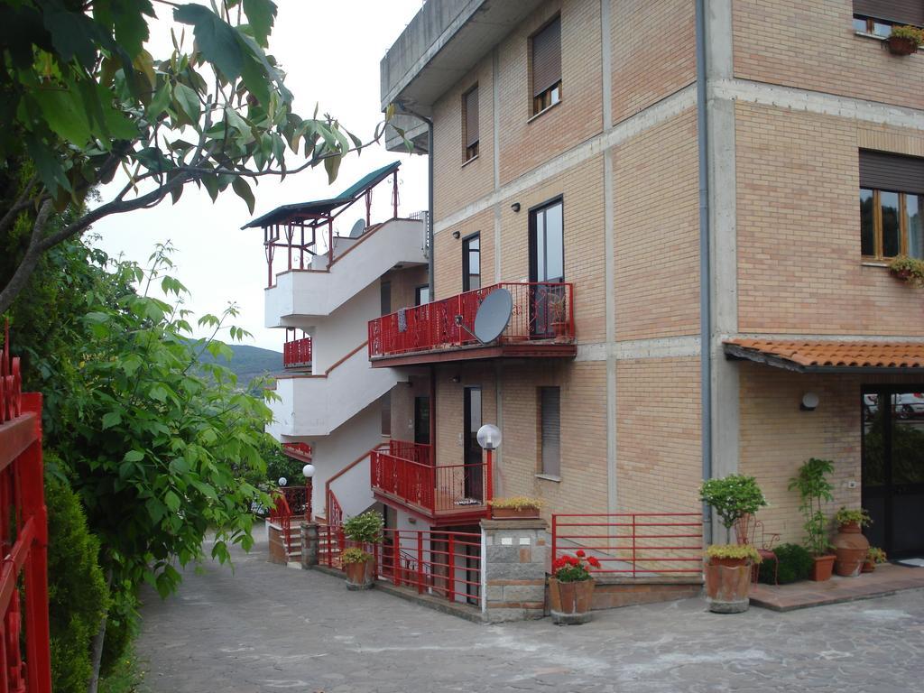 Siena Residence Tognazza Exterior foto